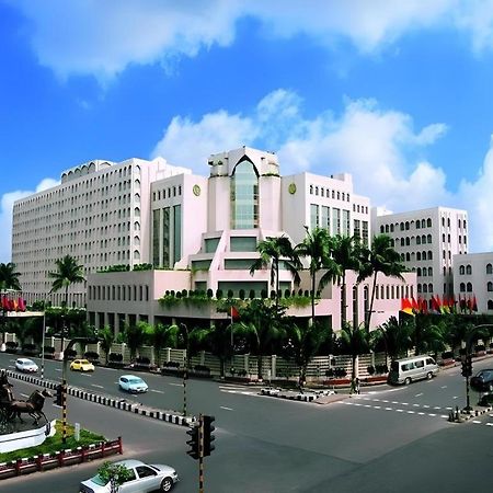 Hotel Ruposhi Bangla Dhaka Buitenkant foto