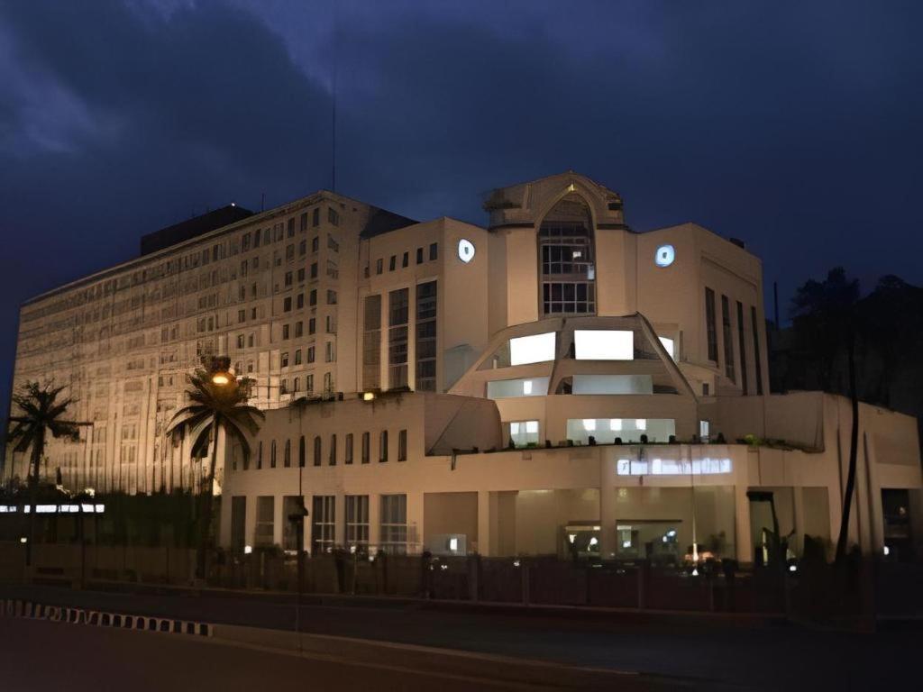 Hotel Ruposhi Bangla Dhaka Buitenkant foto