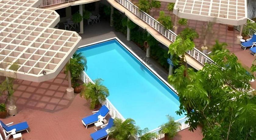 Hotel Ruposhi Bangla Dhaka Buitenkant foto